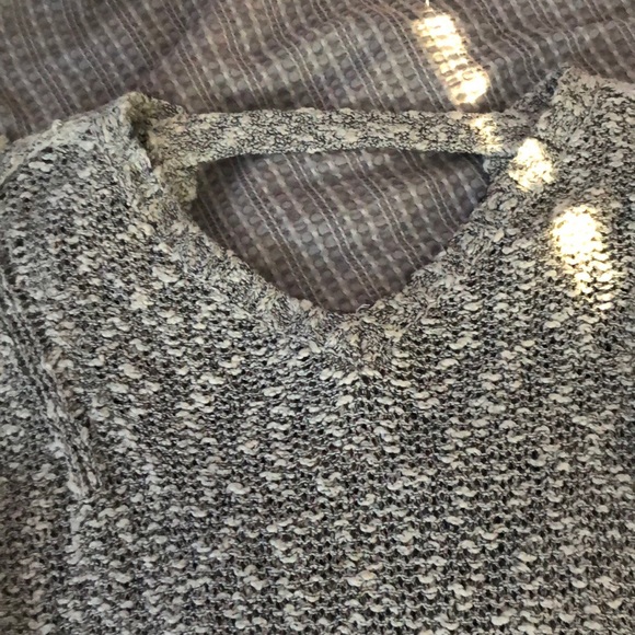 Hollister sweater with low back - Picture 1 of 3